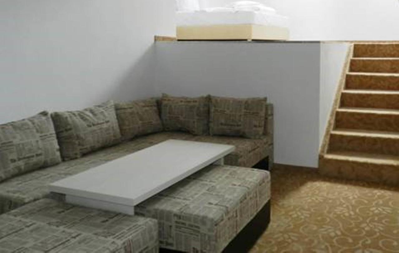 Hotel Condor Oravita Extérieur photo