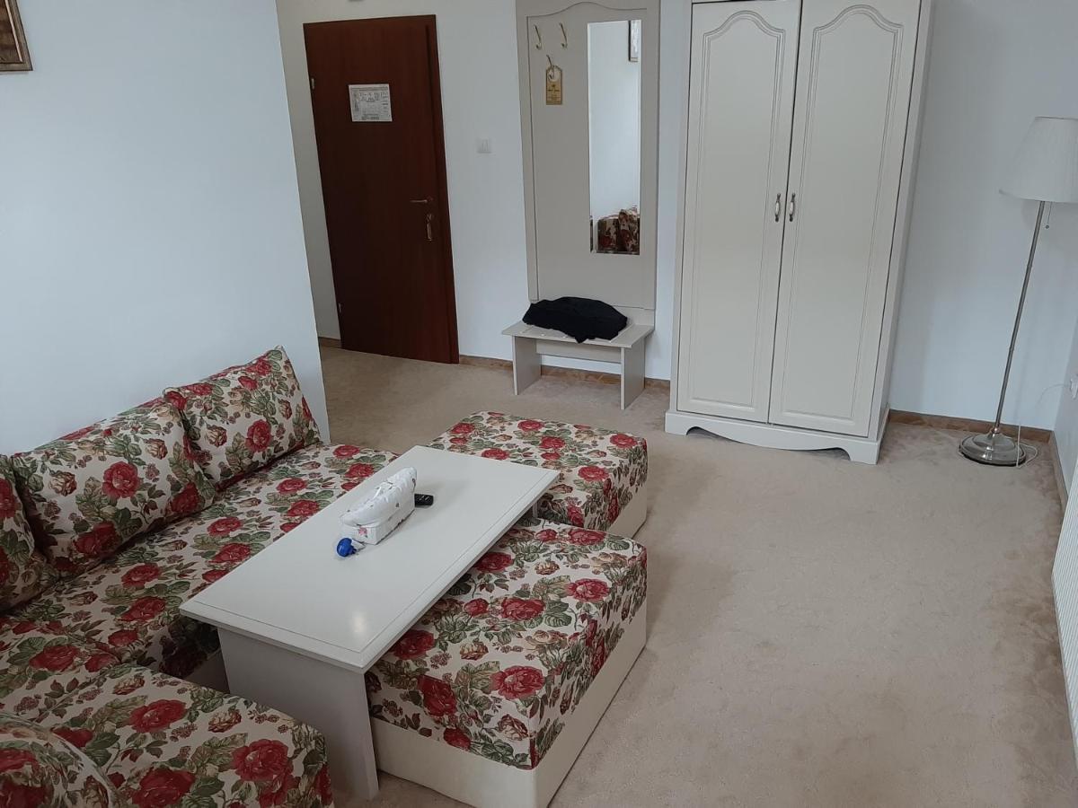 Hotel Condor Oravita Extérieur photo